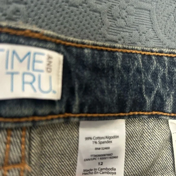 Women’s Barrel Fit Blue Jeans size 12 NWT - Picture 4 of 6